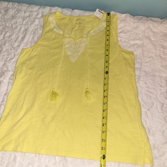 New Talbots Yellow Embroidered Sleeveless Top Medium - Picture 6 of 9